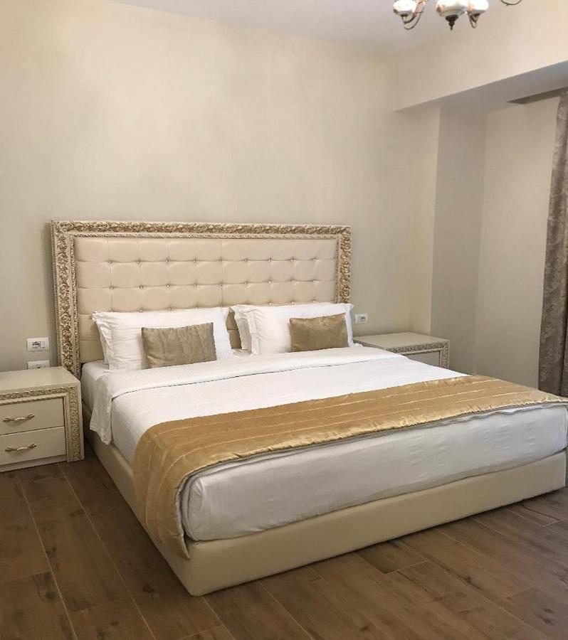 Hotel Empire Albania Драч Екстериор снимка